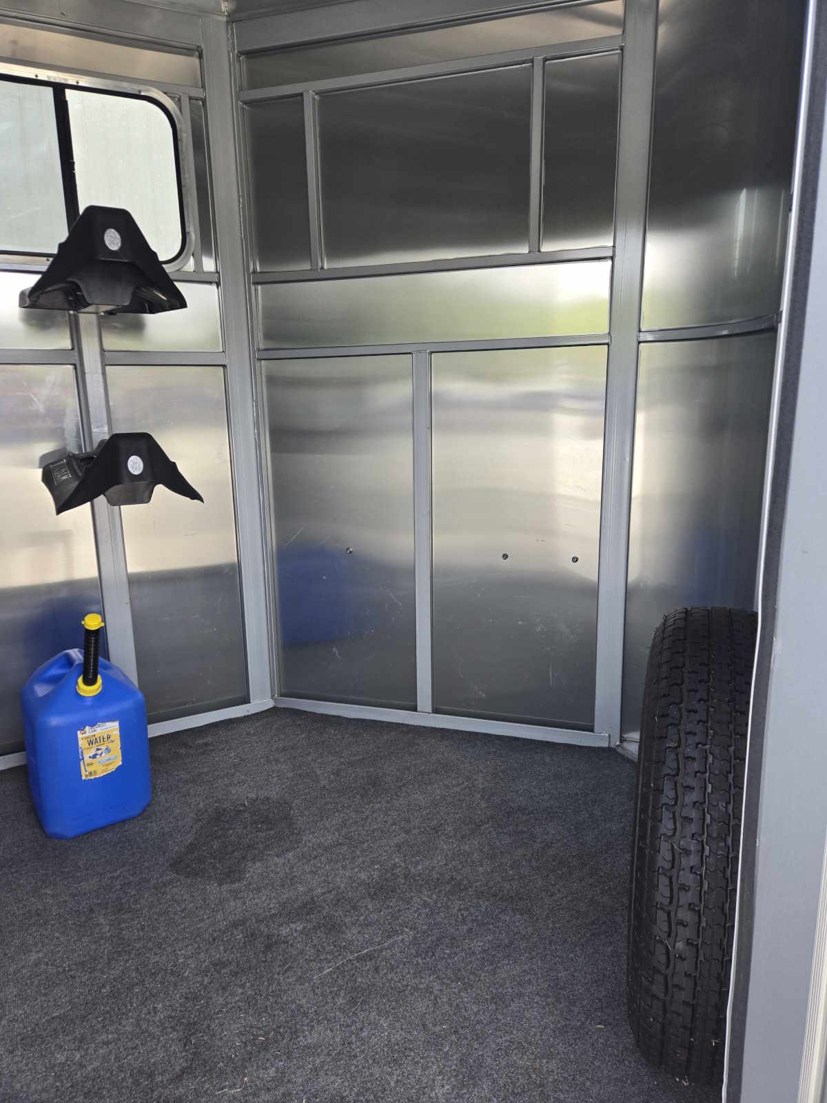 USED_27347_TACK.jpg USED_27347_TACK.jpg